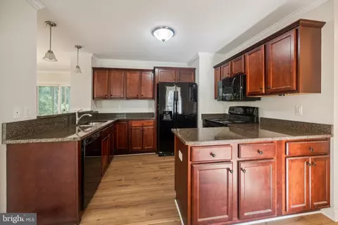 163 Nicholson Dr, Colonial Beach, VA 22443 photo 6