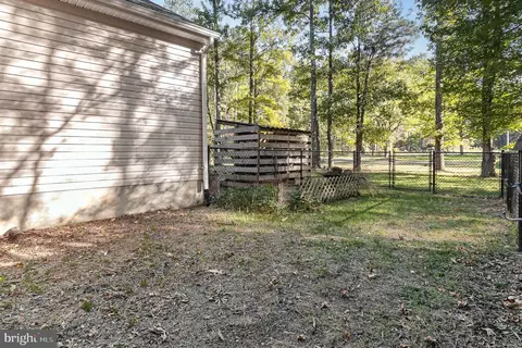 1065 Lakeview Dr, Colonial Beach, VA 22443 photo 23