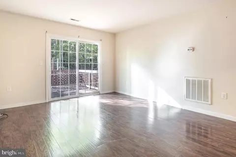 1065 Lakeview Dr, Colonial Beach, VA 22443 photo 9
