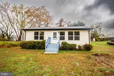 91 Dale Dr, Colonial Beach, VA 22443