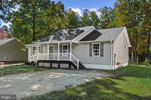 141 Greenway Dr, Colonial Beach, VA 22443