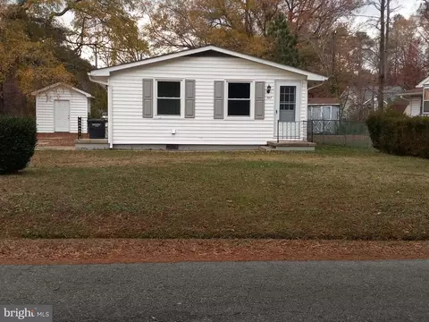 347 6th St, Colonial Beach, VA 22443