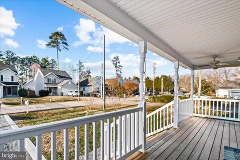 Exterior - 308 3rd St, Colonial Beach, VA 22443 photo 4 of 9