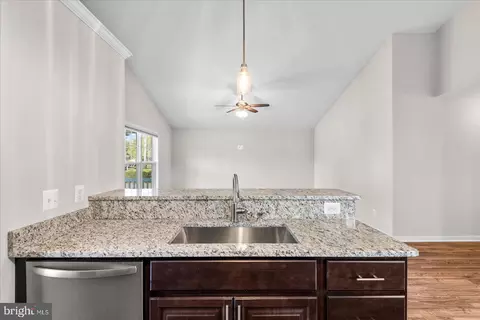 Entry Way - 308 3rd St, Colonial Beach, VA 22443 photo 6 of 6