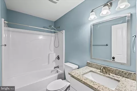 Bath - 308 3rd St, Colonial Beach, VA 22443 photo 2 of 2
