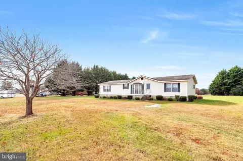 306 Ebenezer, Hague, VA 22469
