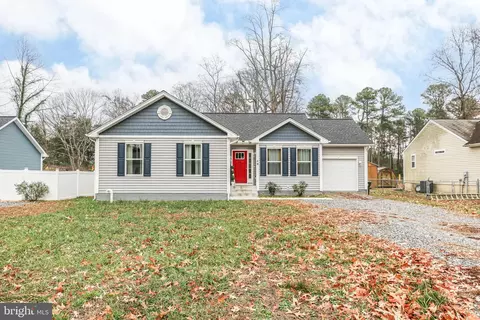 40 San Pedro Dr, Colonial Beach, VA 22443