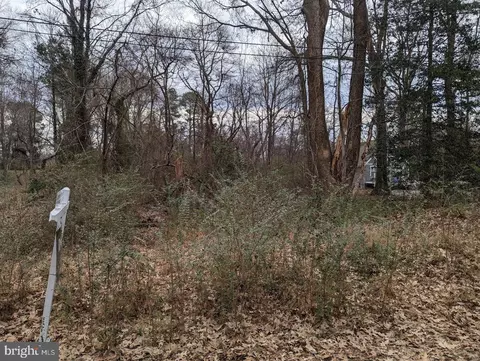 San Pedro Drive, Colonial Beach, VA 22443