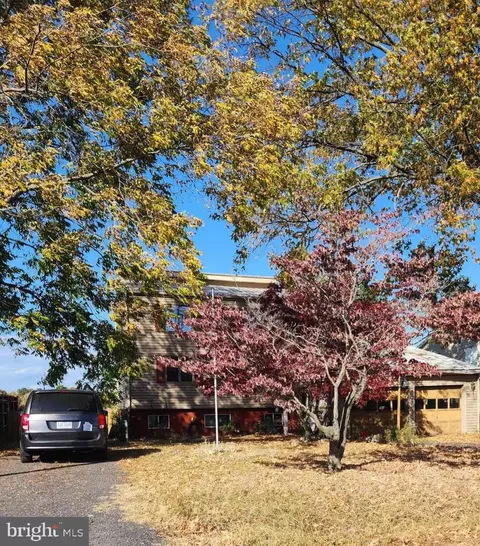 131 Avalon Dr, Colonial Beach, VA 22443