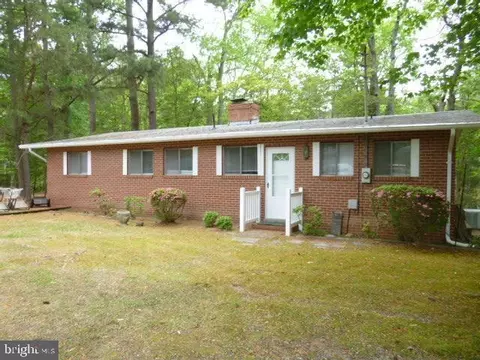 Exterior - 200 Parrish Loop, Montross, VA 22520 photo 1 of 2