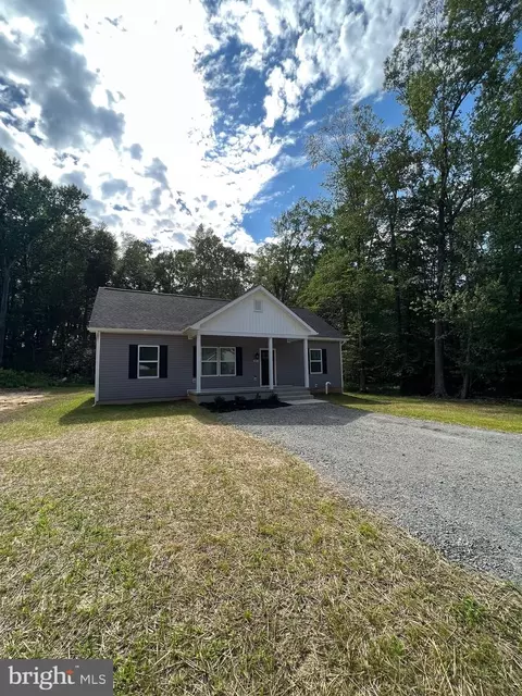 334 Shorewood Dr, Colonial Beach, VA 22443