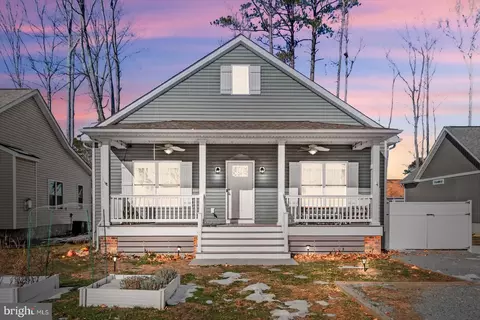 323 2nd, Colonial Beach, VA 22443