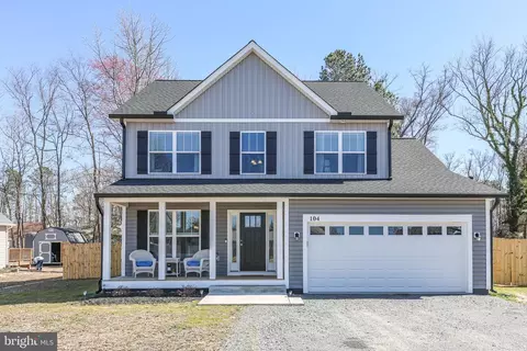 104 Brooks Dr, Colonial Beach, VA 22443