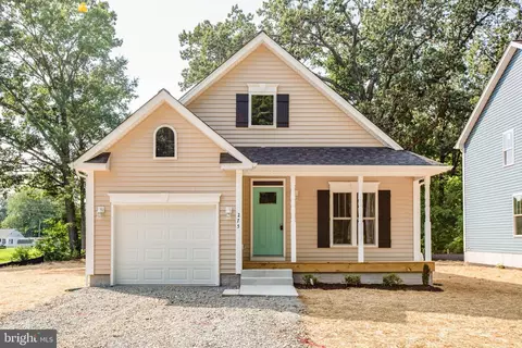 344 Ferry Lndg, Colonial Beach, VA 22443