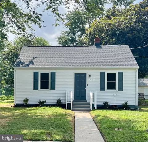 222 Mimosa Ave, Colonial Beach, VA 22443