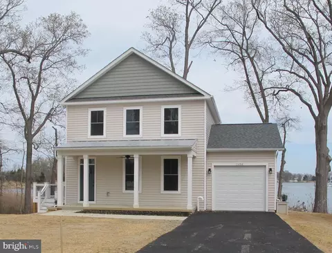 1252 Shore Dr, Colonial Beach, VA 22443