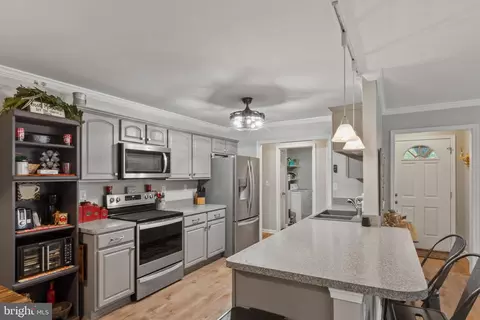 Kitchen - 18 2nd St, Colonial Beach, VA 22443 photo 1 of 3