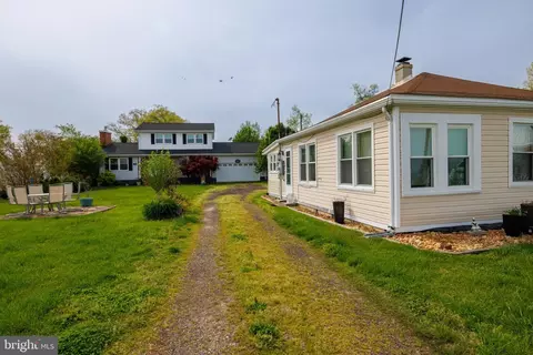1519 Irving Ave, Colonial Beach, VA 22443
