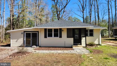 72 Wildwood Rd, Colonial Beach, VA 22443