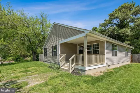 1205 Euclid Ave, Colonial Beach, VA 22443