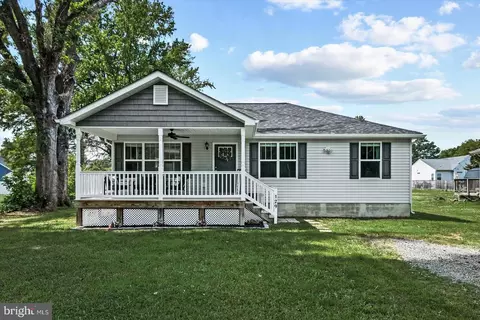 129 Brooks Drive Dr, Colonial Beach, VA 22443