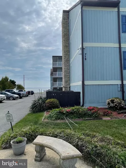 715 Washington Ave #9, Colonial Beach, VA 22443