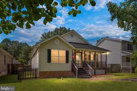 309 6th St, Colonial Beach, VA 22443