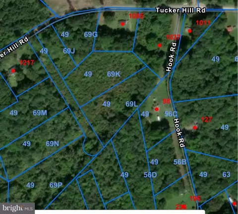 1037 Tucker Hill Rd, Hague, VA 22469