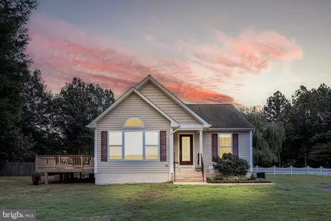 112 Azalea Rd, Colonial Beach, VA 22443