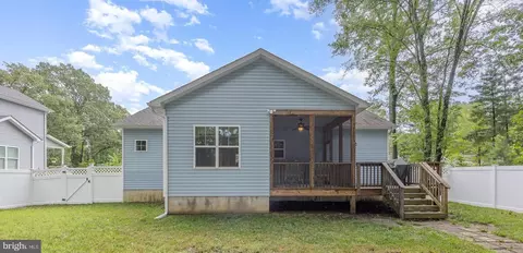 Exterior - 237 Nicholson Dr, Colonial Beach, VA 22443 photo 6 of 7
