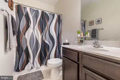 Entry Way - 237 Nicholson Dr, Colonial Beach, VA 22443 photo 5 of 5