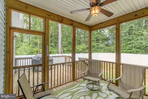 Exterior - 237 Nicholson Dr, Colonial Beach, VA 22443 photo 3 of 7