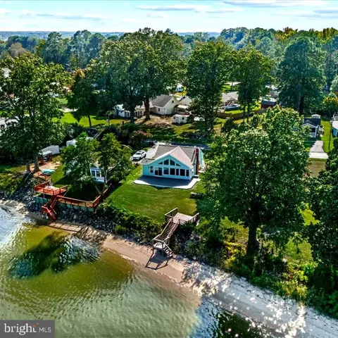 254 Shore Dr, Colonial Beach, VA 22443
