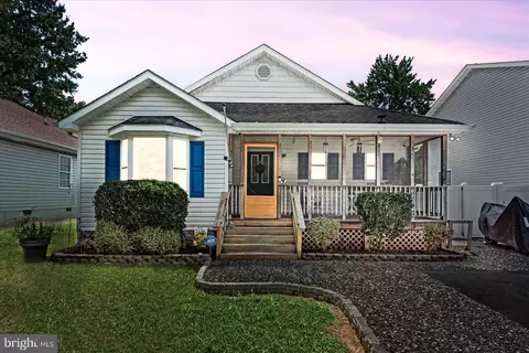 312 7th St, Colonial Beach, VA 22443