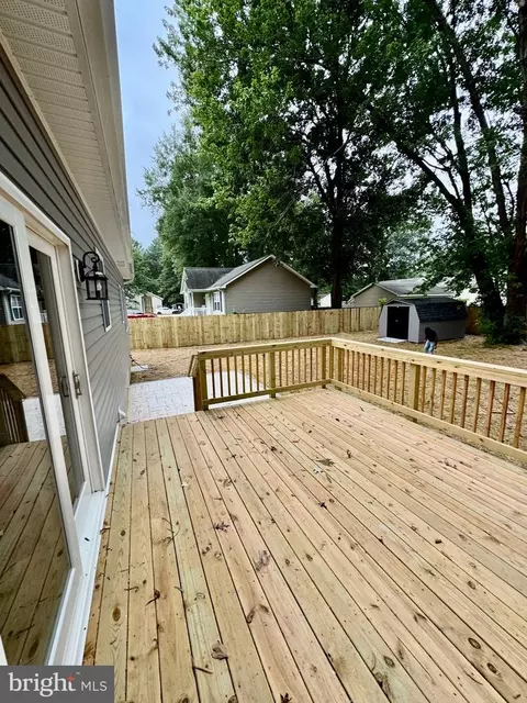 Exterior - 77 Forest Grv, Colonial Beach, VA 22443 photo 1 of 18