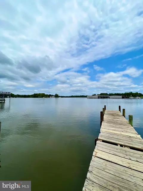 View/Area - 77 Forest Grv, Colonial Beach, VA 22443 photo 3 of 15