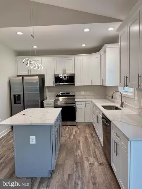 Kitchen - 77 Forest Grv, Colonial Beach, VA 22443 photo 3 of 3