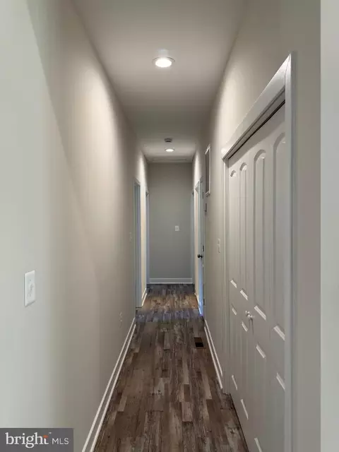 Entry Way - 77 Forest Grv, Colonial Beach, VA 22443 photo 1 of 1