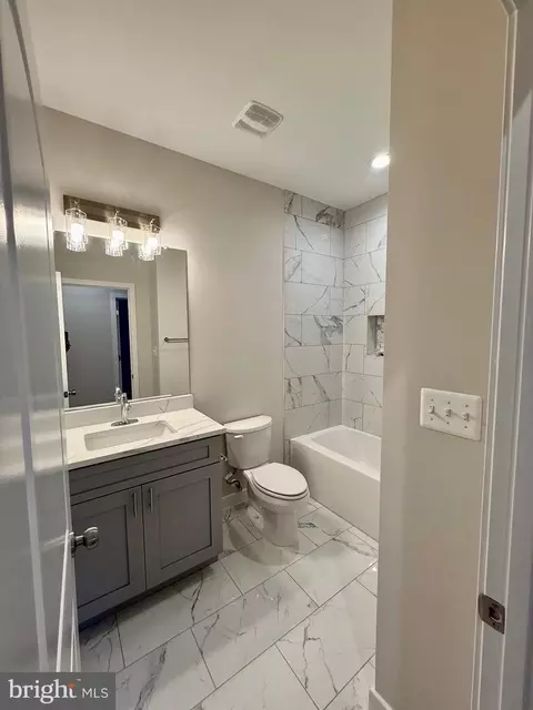 Bath - 77 Forest Grv, Colonial Beach, VA 22443 photo 7 of 7