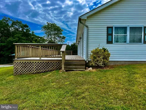 Exterior - 77 Forest Grv, Colonial Beach, VA 22443 photo 17 of 18