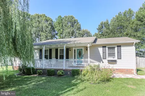 2907 Stratford St, Colonial Beach, VA 22443