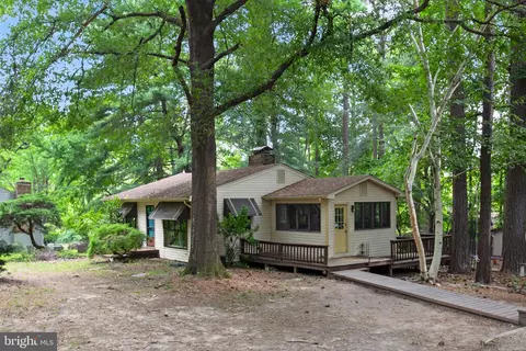 141 Poland St, Montross, VA 22520