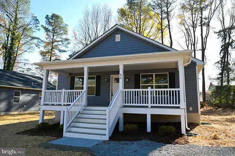 86 Woodbine Dr, Colonial Beach, VA 22443