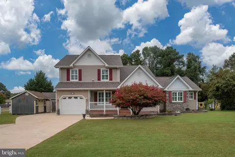 95 Potomac Ln, Colonial Beach, VA 22443