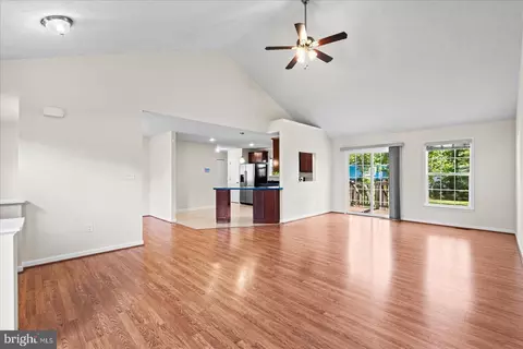 310 3rd St, Colonial Beach, VA 22443 photo 8