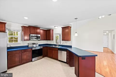 310 3rd St, Colonial Beach, VA 22443 photo 16