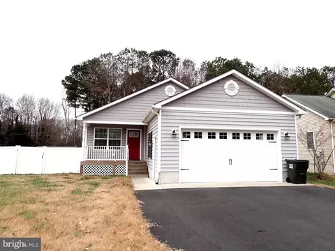 95 Rolando Dr, Colonial Beach, VA 22443