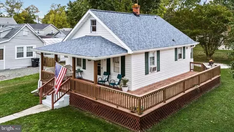 314 Lafayette St, Colonial Beach, VA 22443