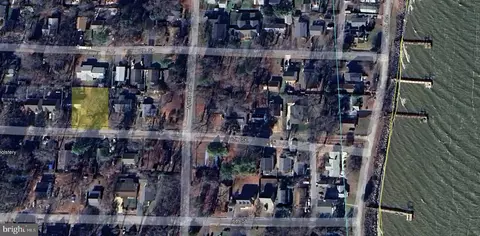 7 Th St, Colonial Beach, VA 22443