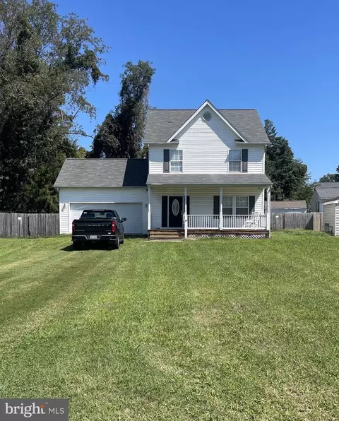 1287 Glebe Harbor Dr, Montross, VA 22520